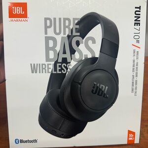 JBL Tune 710bt Pure Bass Bluetooth Wireless